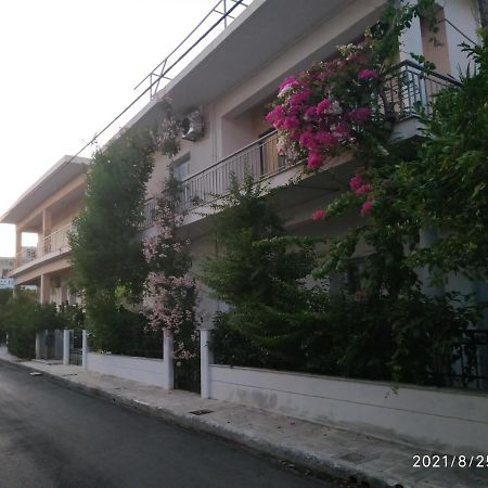 Zacharoula'S Home Chrissi Akti Chania Exterior foto