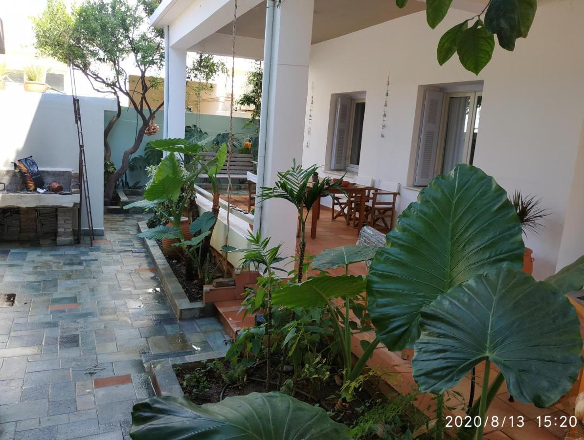 Zacharoula'S Home Chrissi Akti Chania Exterior foto